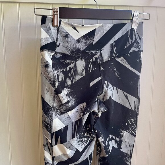 Nike Dri-Fit Abstract Print Leggings, S - Picture 4 of 10